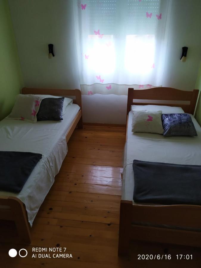 Apartman Ena โวดีเซ ภายนอก รูปภาพ